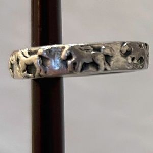 Sterling silver ring with galloping horses